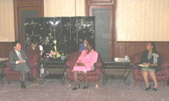 Governor General in discussion with Chinese Minister for Culture